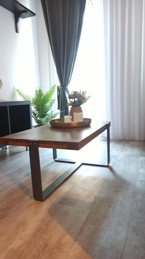 Down Town Luxurious Apartments อเล็กซานโดรโพลิส ภายนอก รูปภาพ